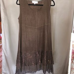 Brown sleeveless tunic